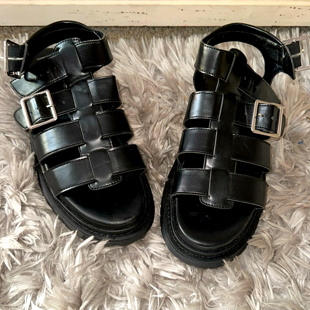 No Boundaries Women’s Sandals